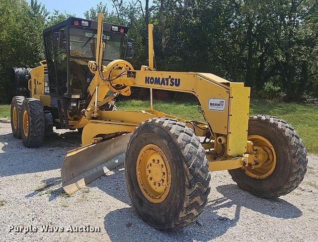 Image of Komatsu GD655 equipment image 2