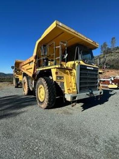 Image of Komatsu HD325-7 equipment image 4