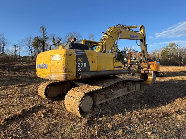 Image of Komatsu PC270LC-8 equipment image 4