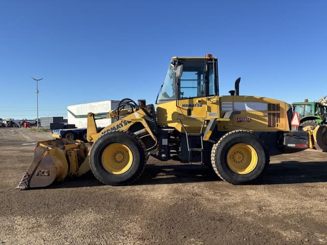 Image of Komatsu WA200-5 equipment image 4
