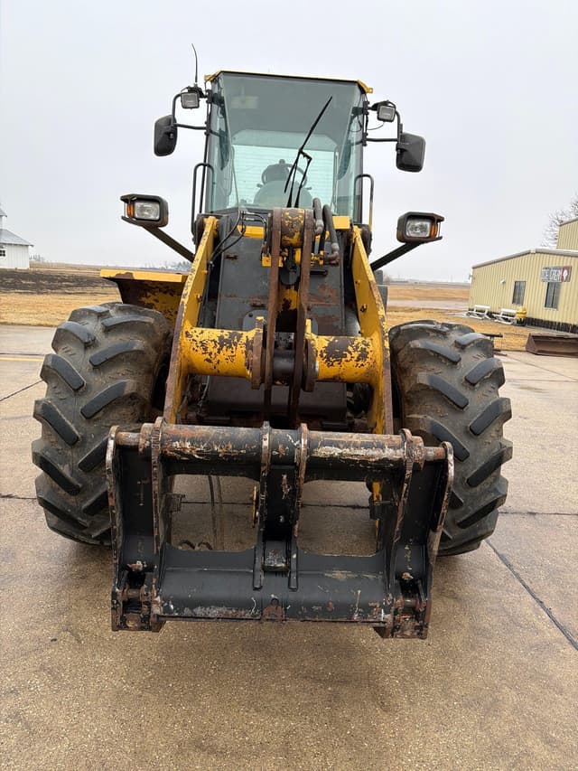 Image of Komatsu WA250-5 equipment image 1