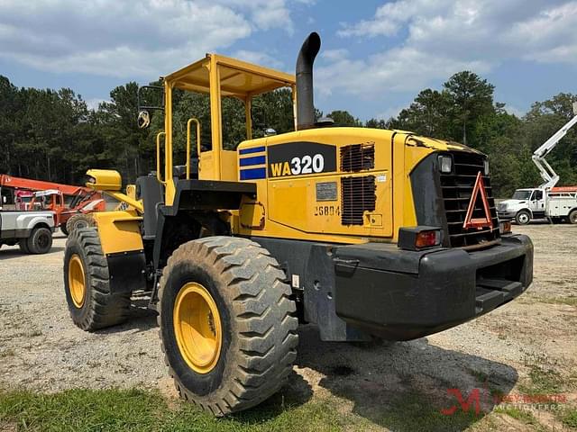 Image of Komatsu WA320-5L equipment image 3
