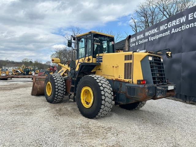 Image of Komatsu WA380-6 equipment image 1