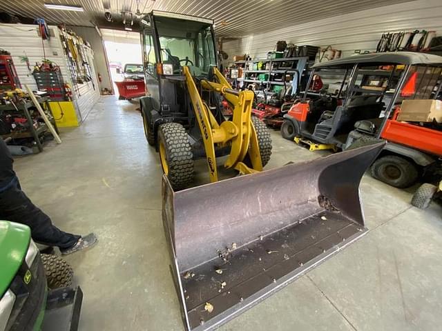 Image of Komatsu WA65-5 equipment image 1