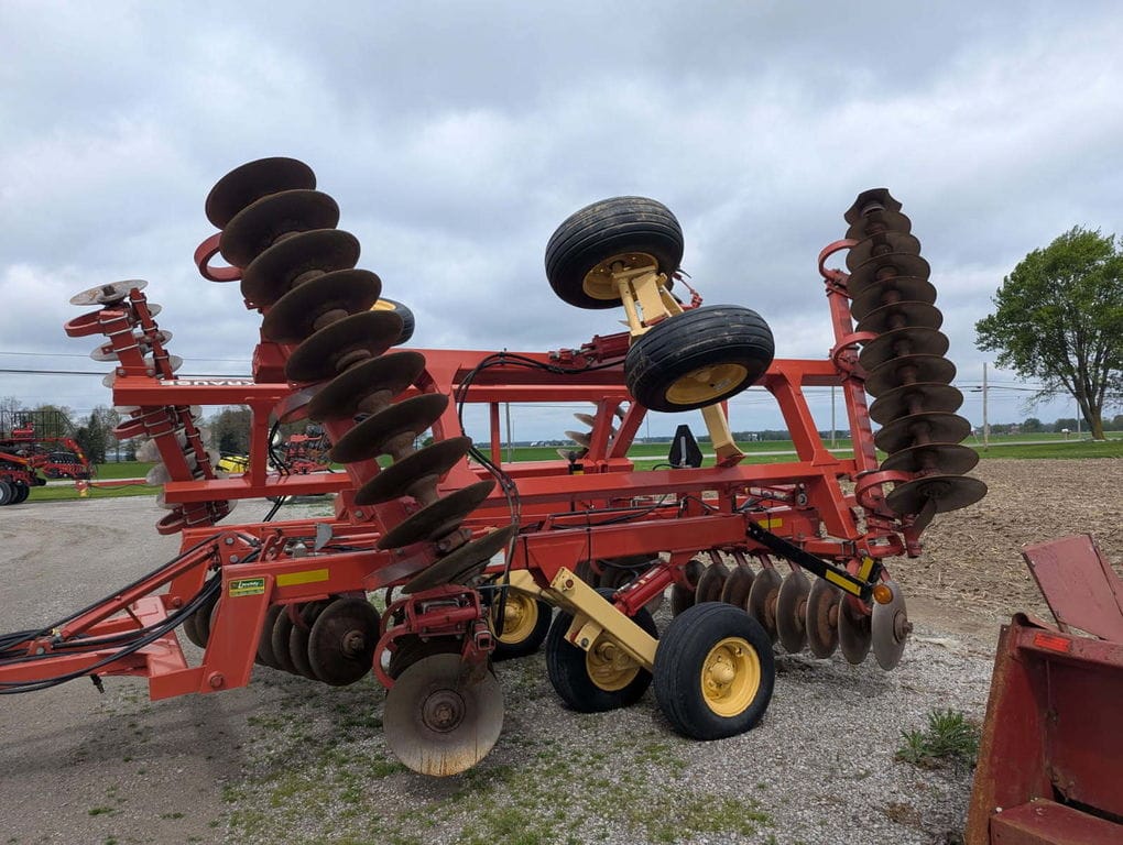 2007 Krause 7400-24NR Equipment Image0