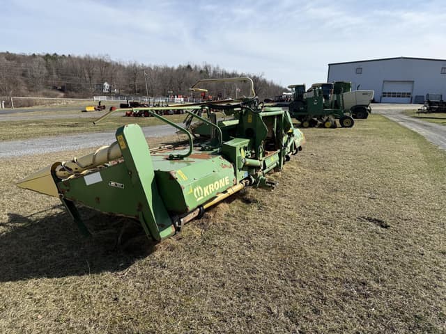 Image of Krone Easy Collect 6000 equipment image 3