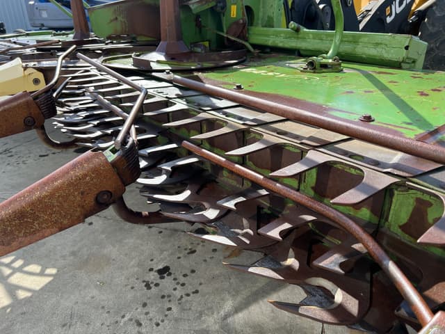 Image of Krone Easy Collect 6000 equipment image 3