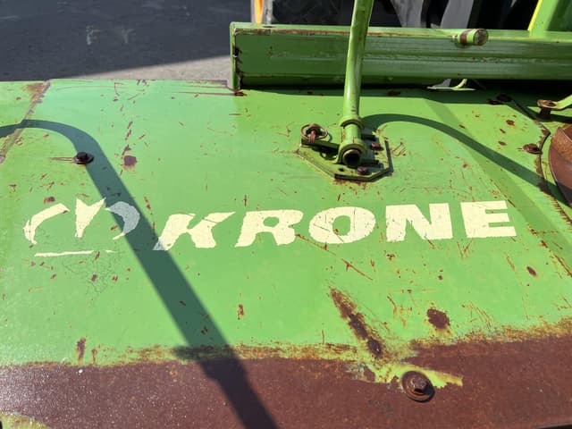 Image of Krone Easy Collect 6000 equipment image 4