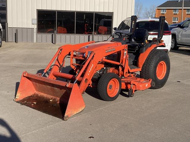 Image of Kubota B2630 equipment image 1