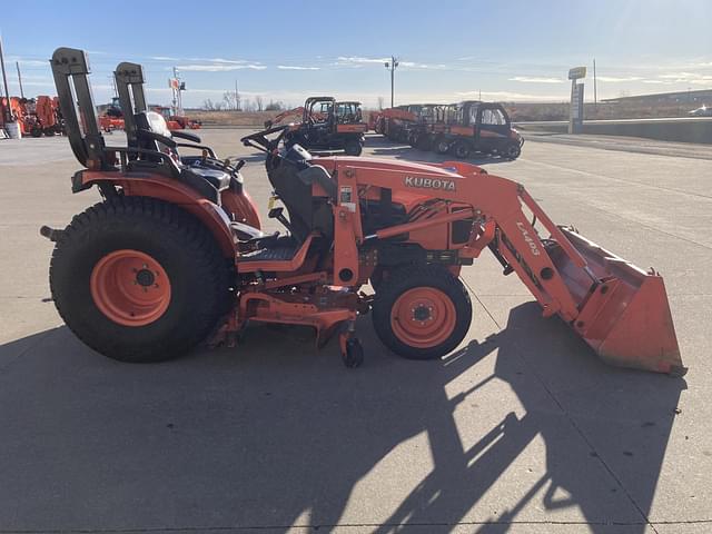 Image of Kubota B2630 equipment image 4