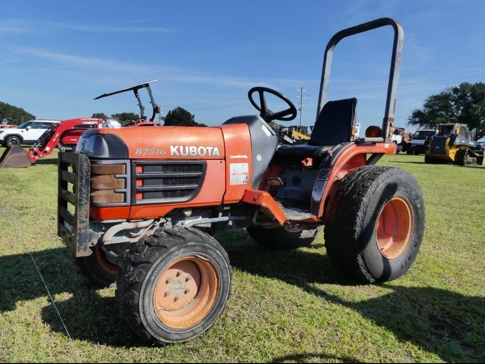2007 Kubota B7510 Equipment Image0