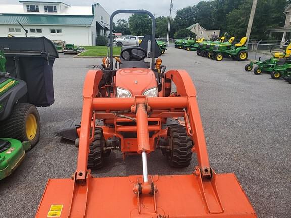 Image of Kubota BX2350 equipment image 2