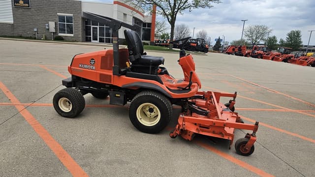 Image of Kubota F3680 equipment image 3