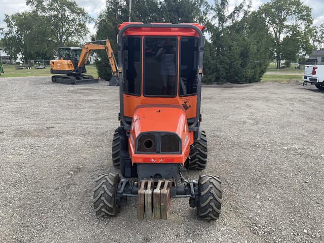 Image of Kubota F3680 equipment image 3