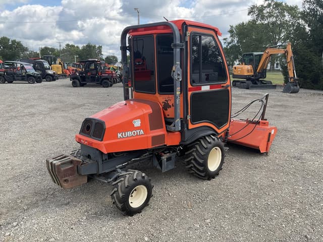 Image of Kubota F3680 equipment image 4