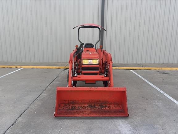 Image of Kubota L2800 equipment image 1