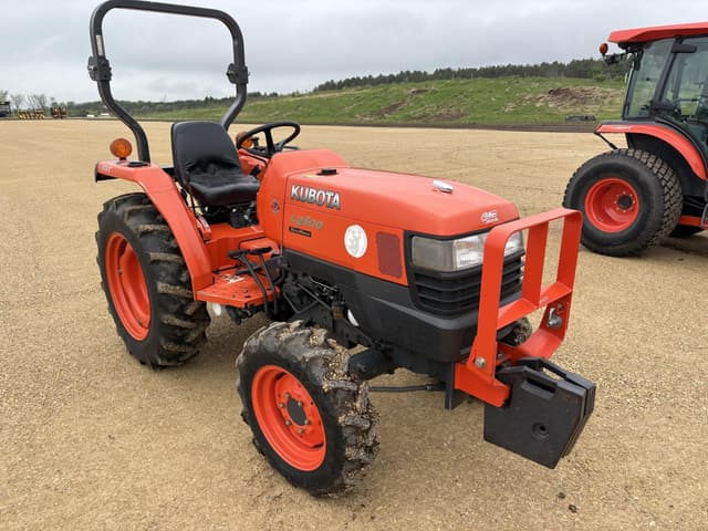 Image of Kubota L2800 equipment image 2