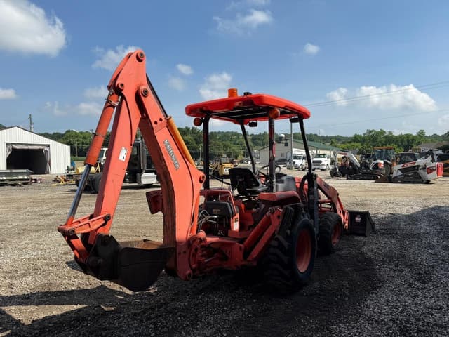 Image of Kubota L39 equipment image 3
