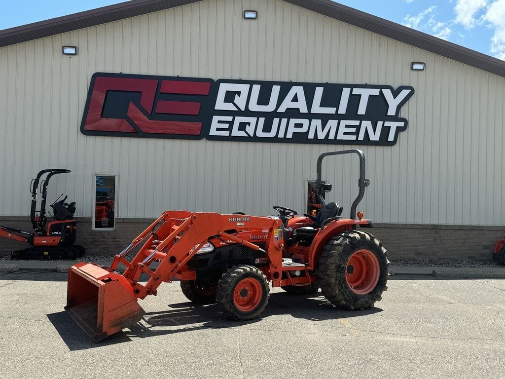 2007 Kubota L3940 Equipment Image0