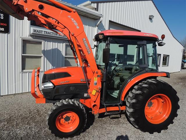 Image of Kubota L3940 equipment image 2