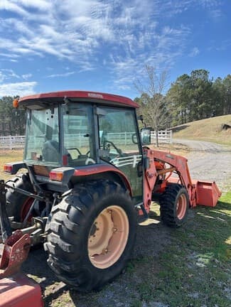 Image of Kubota L4240 equipment image 2