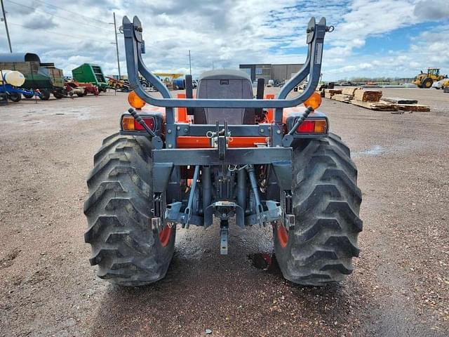 Image of Kubota L4330 equipment image 4