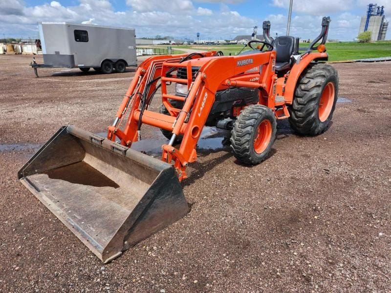 Main image Kubota L4330