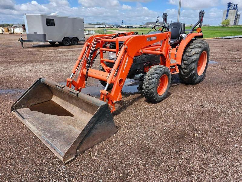 Image of Kubota L4330 Primary image