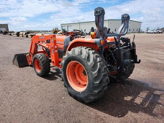 Image of Kubota L4330 equipment image 3