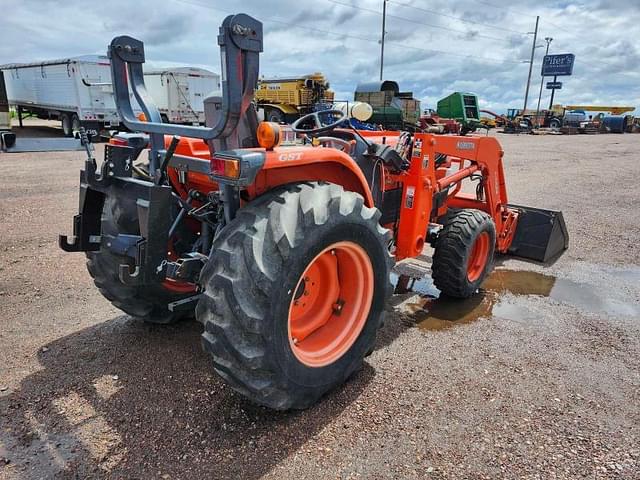 Image of Kubota L4330 equipment image 2