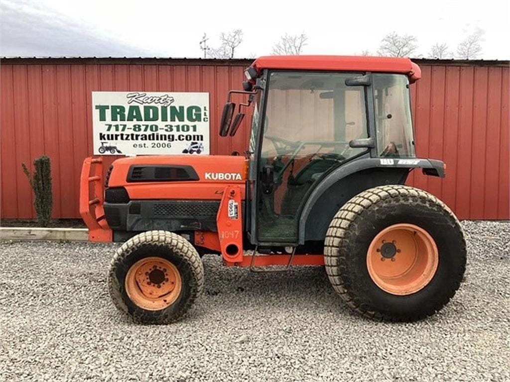 Main image Kubota L4330
