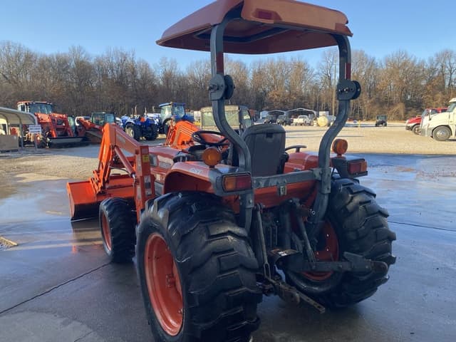 Image of Kubota L4630 equipment image 4