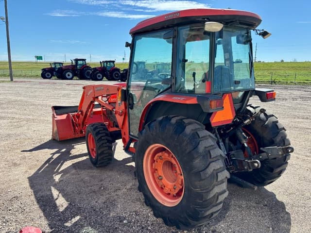 Image of Kubota L5740HSTC equipment image 3