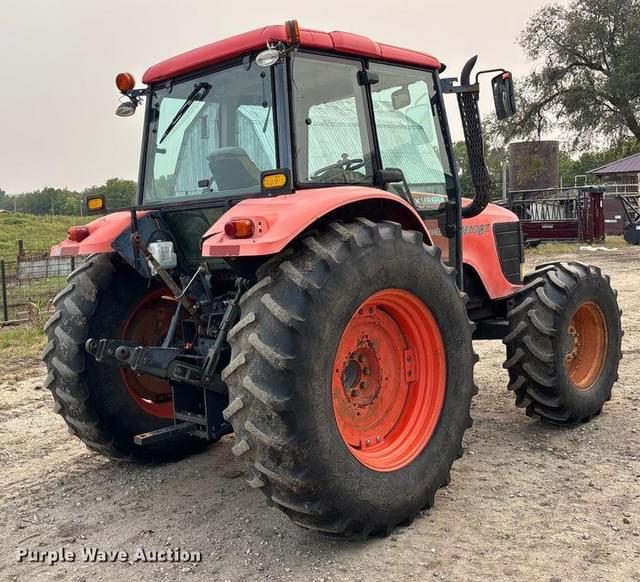 Image of Kubota M108X equipment image 4