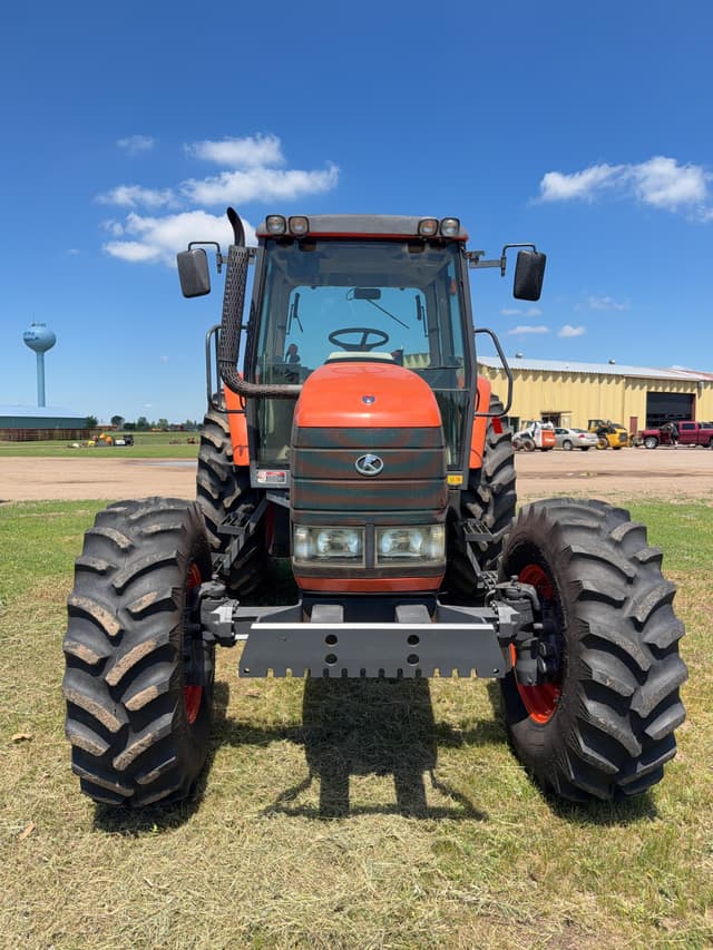 Image of Kubota M125X equipment image 2