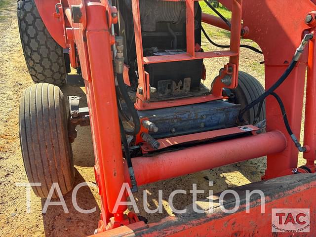 Image of Kubota M5040 equipment image 3