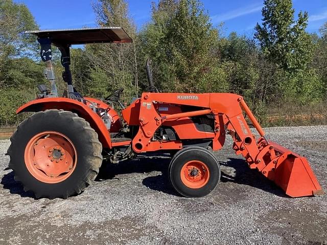 Image of Kubota M6040 equipment image 4