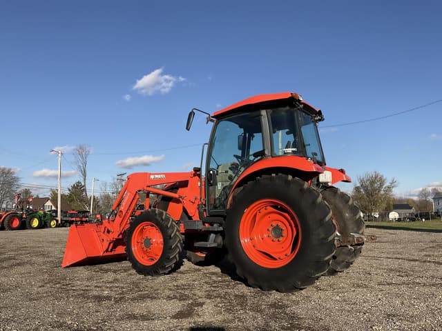 Image of Kubota M7040 equipment image 2