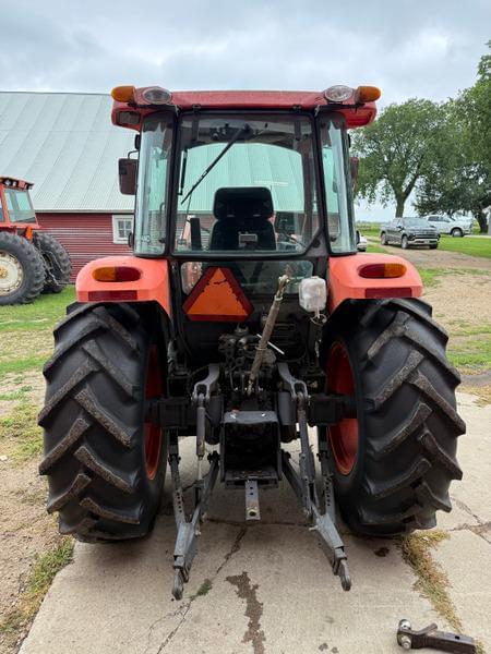 Image of Kubota M9540 equipment image 4