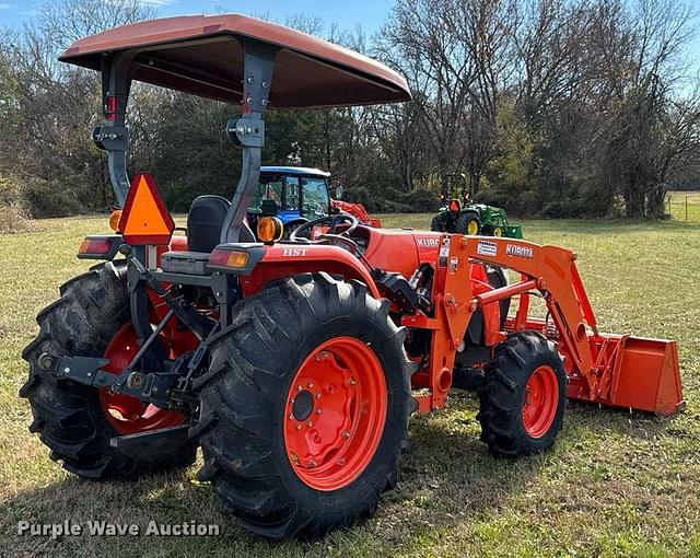 Image of Kubota MX5200D equipment image 4