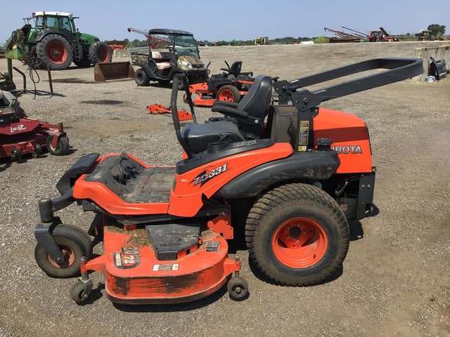 Image of Kubota ZD331 equipment image 4