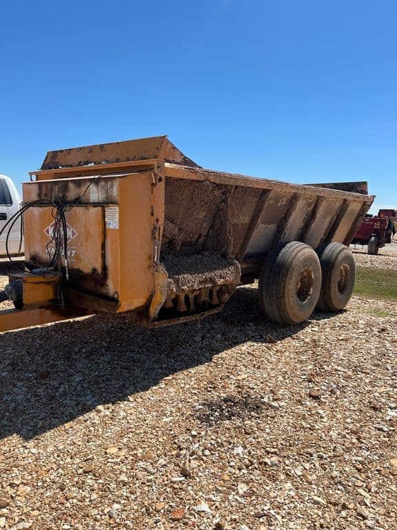 Image of Kuhn Knight 8118 equipment image 1