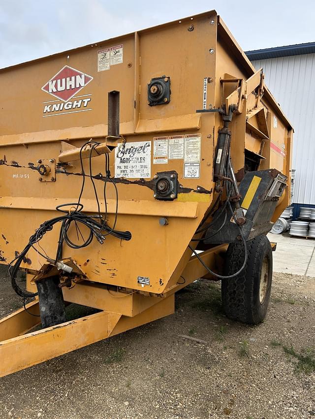 Image of Kuhn Knight 3136 equipment image 1