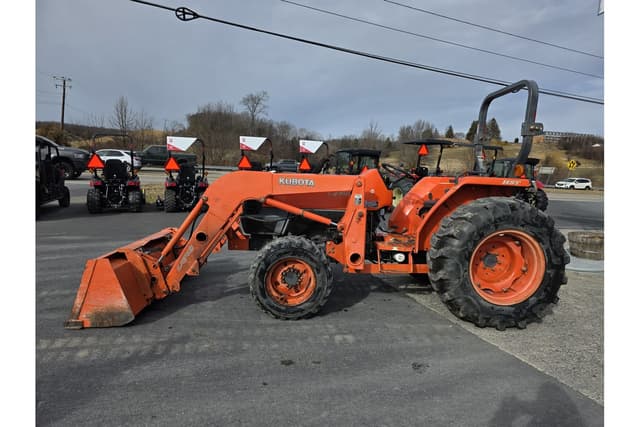 Image of Kubota L4400 equipment image 1