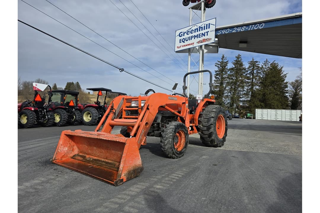 Image of Kubota L4400 Primary image