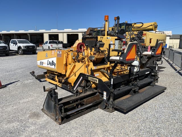 Image of LeeBoy 8510 equipment image 1