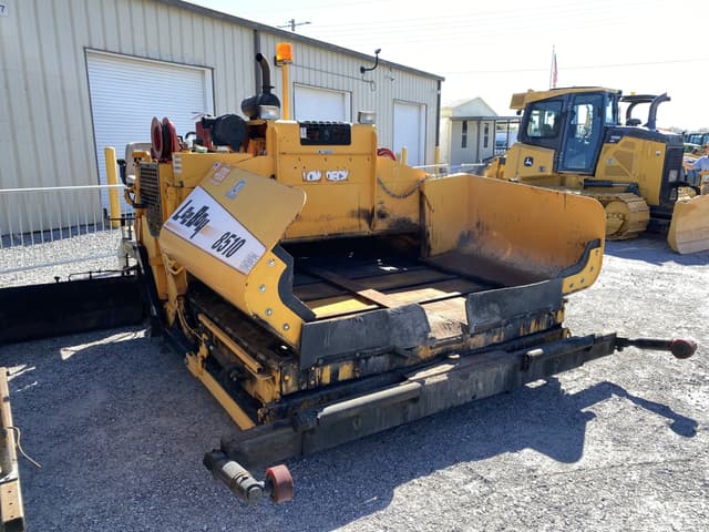 Image of LeeBoy 8510 equipment image 3