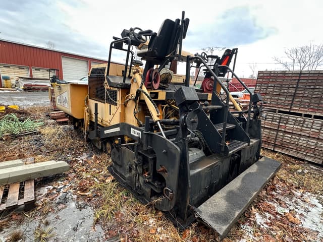 Image of LeeBoy L8816T equipment image 2