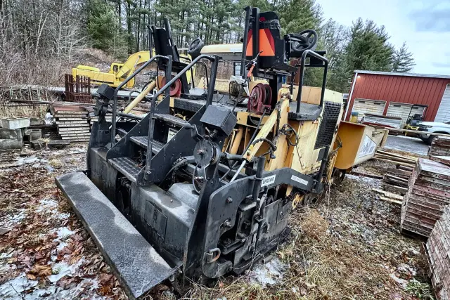 Image of LeeBoy L8816T equipment image 4