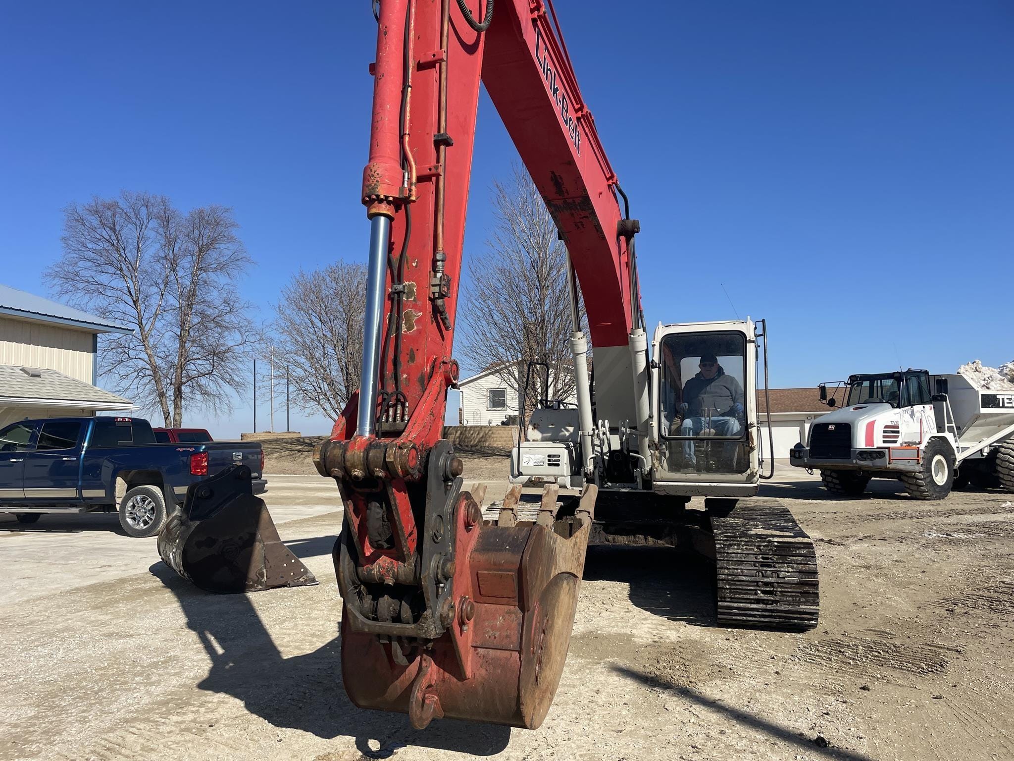 2007 Link-Belt 210LX Equipment Image0